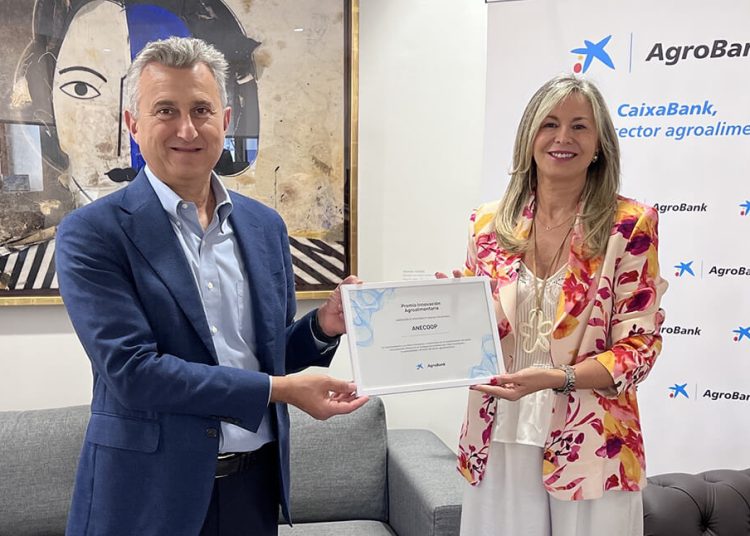 Anecoop recibe el Premio Innovación AgroBank. Fuente: Anecoop.