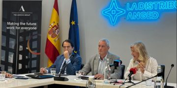 Presentación del informe “Absentismo en retail y gran distribución”. Fuente: La Distribución ANGED y Grupo Adecco.