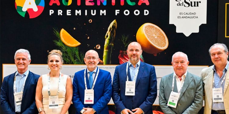 Grupo Empresarial El Jamón abordó en Auténtica 2026 los desafíos que afronta el sector de la distribución y la industria alimentaria. Fuente: Grupo Empresarial El Jamón.