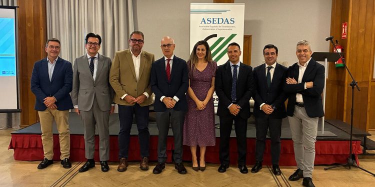 Presentación Informe de Distribución Alimentaria de Proximidad en Extremadura. Fuente: Asedas.