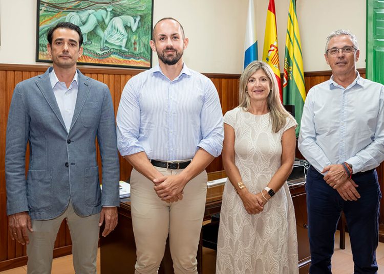 Reunión Empleo Gáldar. Fuente: HiperDino.