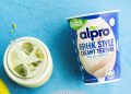 Alpro entra en la categoría de estilo griego con una nueva gama de yogures vegetales. Fuente: Alpro.