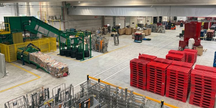 Consum cuenta con una nueva plataforma de logística inversa en Barcelona tras una inversión de 12,4 millones. Fuente: Consum.