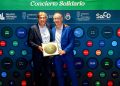 Javier Urbón, director de Relaciones Institucionales, y César Anievas, director de la Fundación Real Racing Club. Fuente: Galletas Gullón.