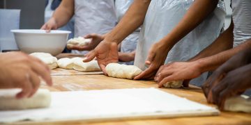La panadería y pastelería artesanal se enfrentan a un importante reto de cara al futuro. Fuente: Fundación Adsis.