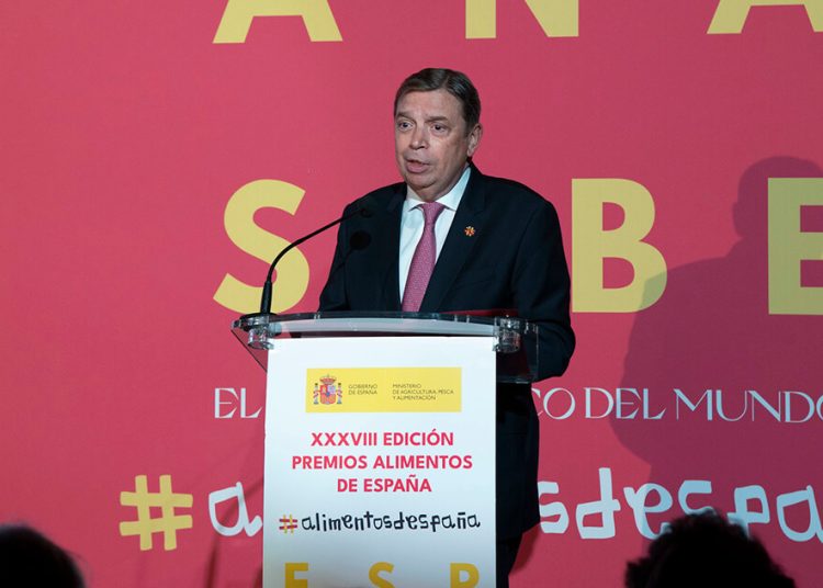 Luis Planas durante la entrega de los Premios Alimentos de España. Fuente: Ministerio de Agricultura.