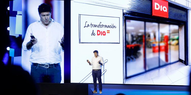 Ricardo Álvarez, CEO de Dia España, durante su participación en el 41º Congreso AECOC de Gran Consumo. Fuente: AECOC.